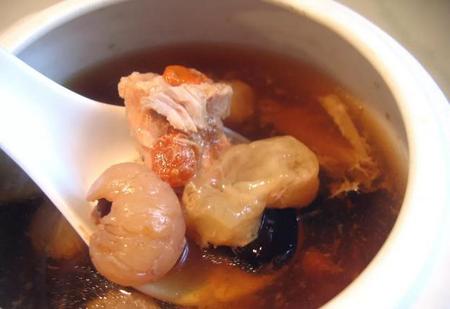 鱼鳔炖汤的做法和功效(新鲜的鱼鳔怎么处理干净)
