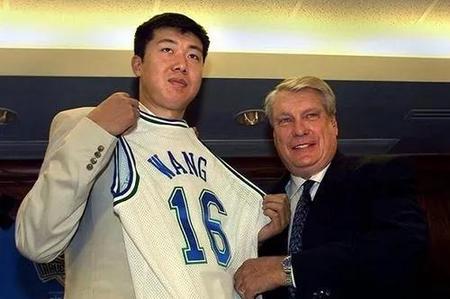 王治郅滞美(王治郅与篮协事件)