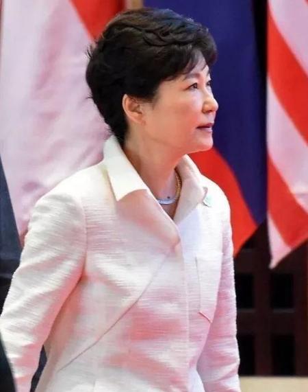 韩国总统和闺蜜怎么了