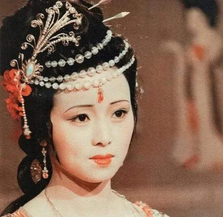 红楼梦死了几个女的