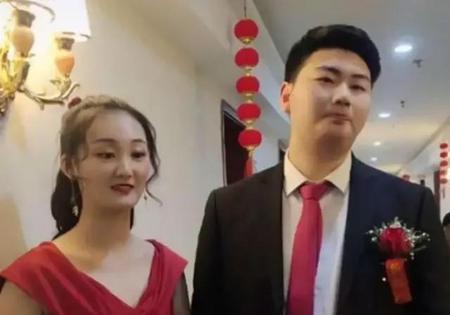陈亚男绯闻(媒体眼中的艺人红黑榜)